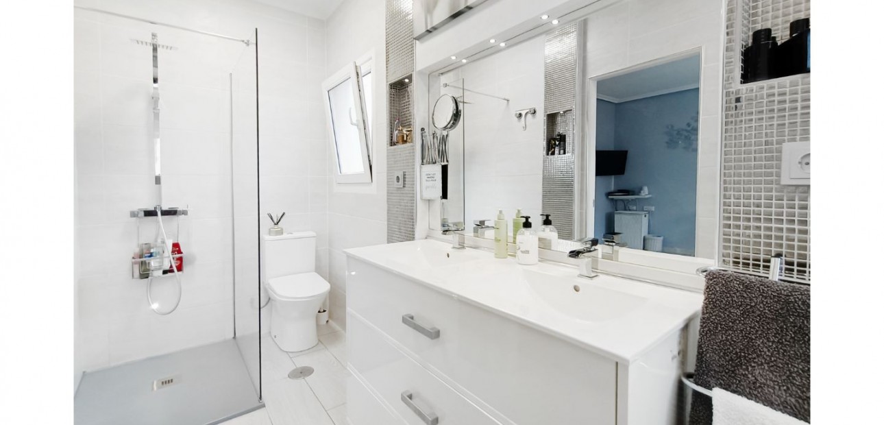 Herverkoop - Detached Villa -
Gea Y Truyols