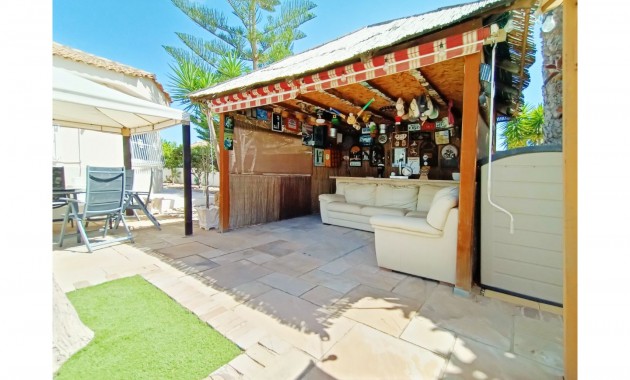 Herverkoop - Detached Villa -
Gea Y Truyols