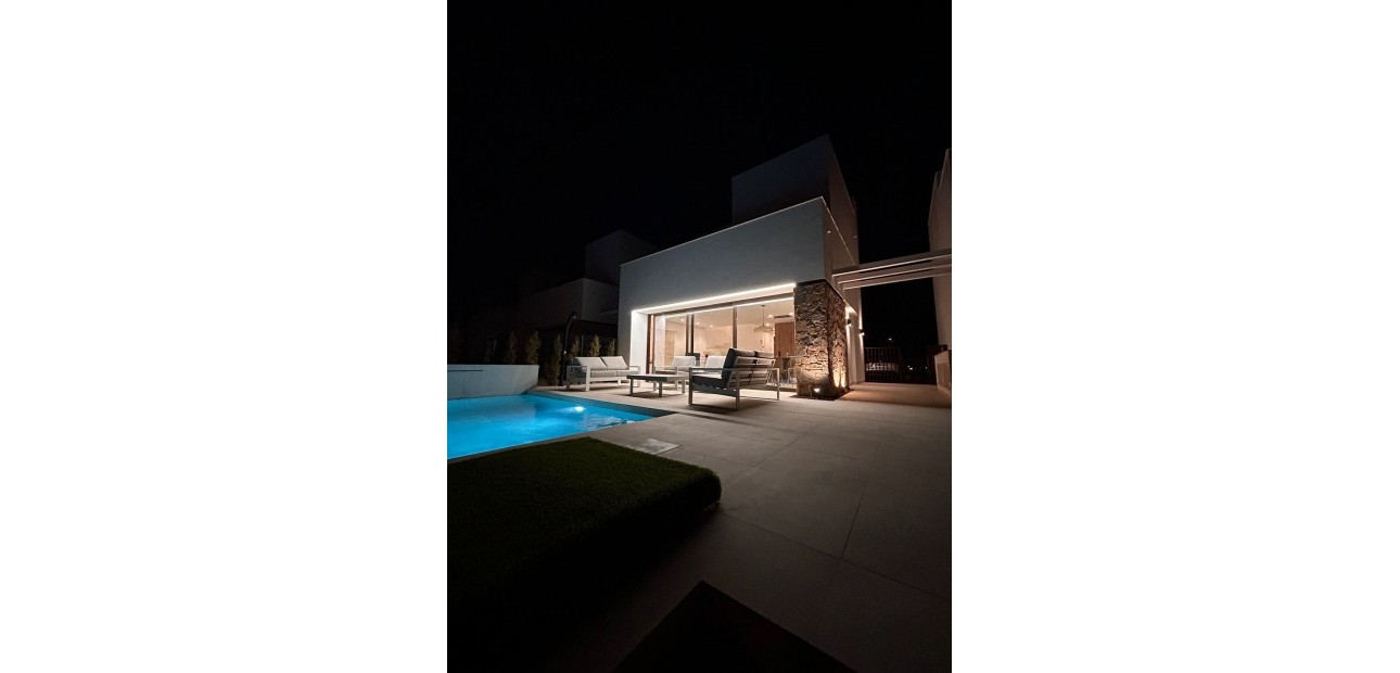 Sale - Detached Villa -
Santa Rosalia Lake and Life Resort