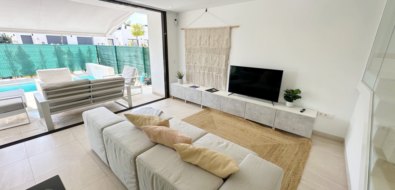 Sale - Detached Villa -
Santa Rosalia Lake and Life Resort