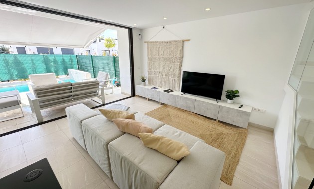 Sale - Detached Villa -
Santa Rosalia Lake and Life Resort