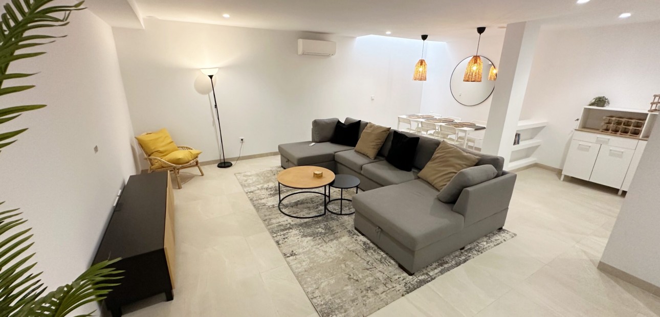 Sale - Detached Villa -
Santa Rosalia Lake and Life Resort