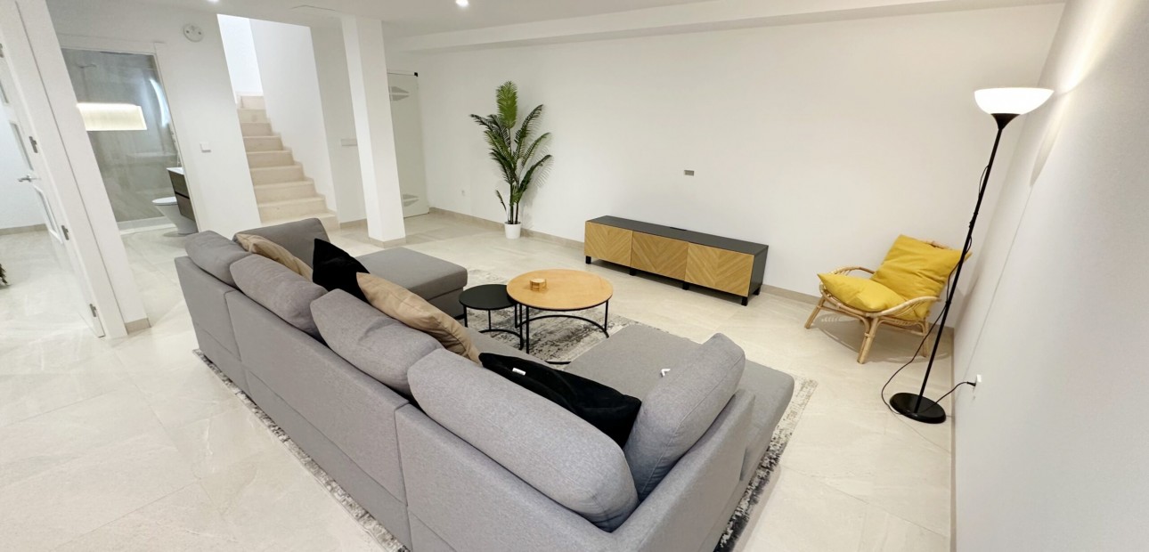 Sale - Detached Villa -
Santa Rosalia Lake and Life Resort