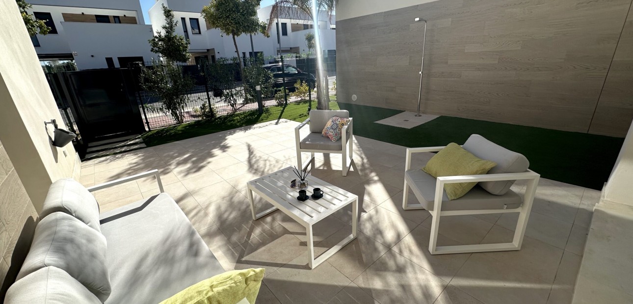 Sale - Detached Villa -
Santa Rosalia Lake and Life Resort