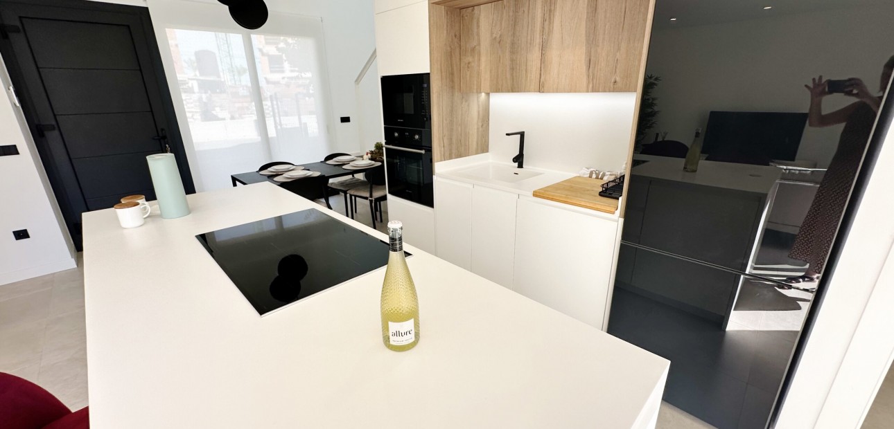 Sale - Detached Villa -
Santa Rosalia Lake and Life Resort