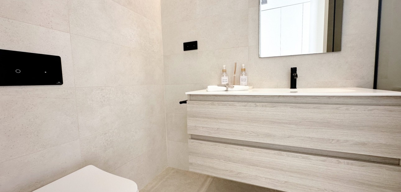 Sale - Detached Villa -
Santa Rosalia Lake and Life Resort