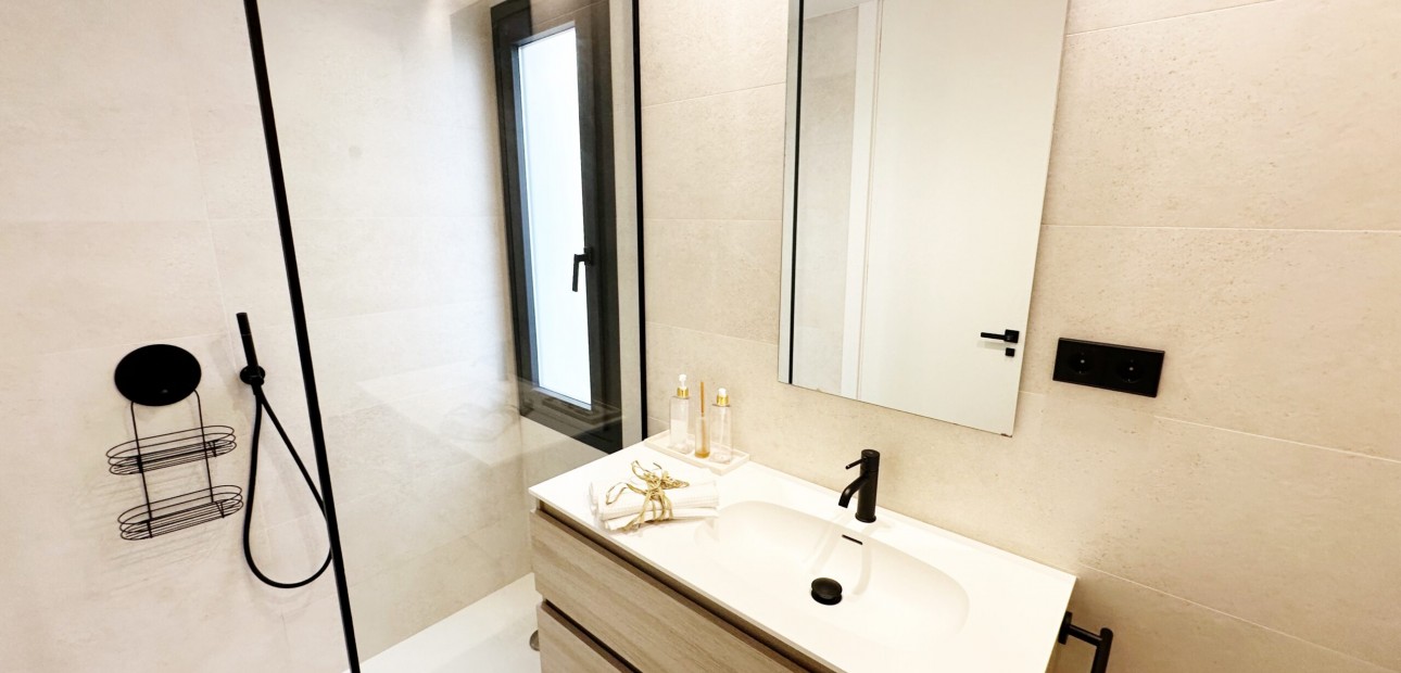 Sale - Detached Villa -
Santa Rosalia Lake and Life Resort