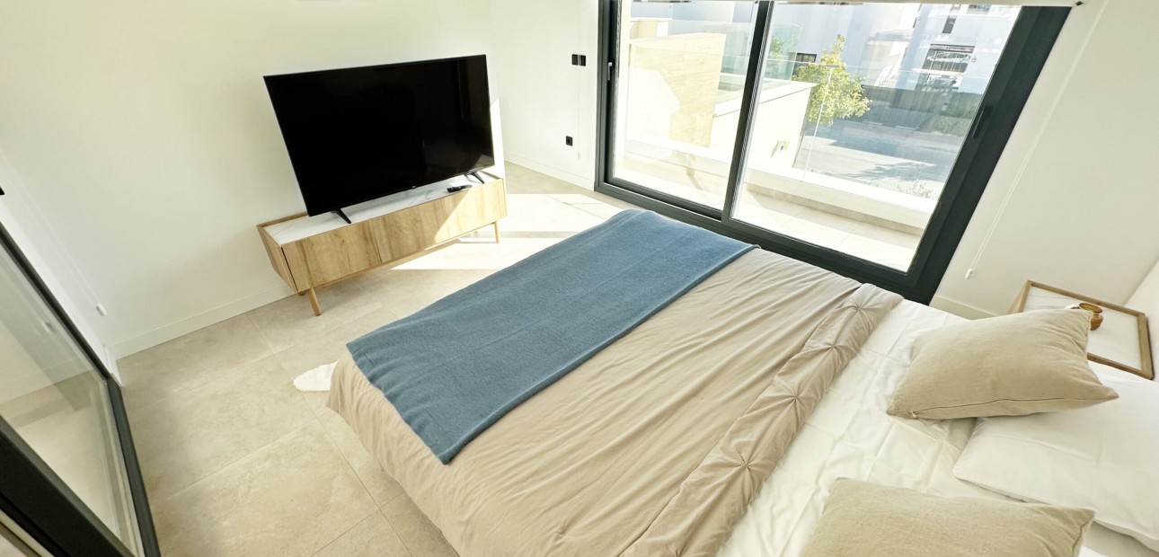 Sale - Detached Villa -
Santa Rosalia Lake and Life Resort