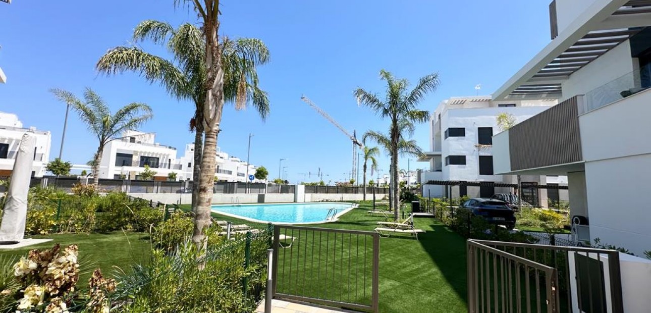 Herverkoop - Appartement / flat -
Santa Rosalia Lake and Life Resort