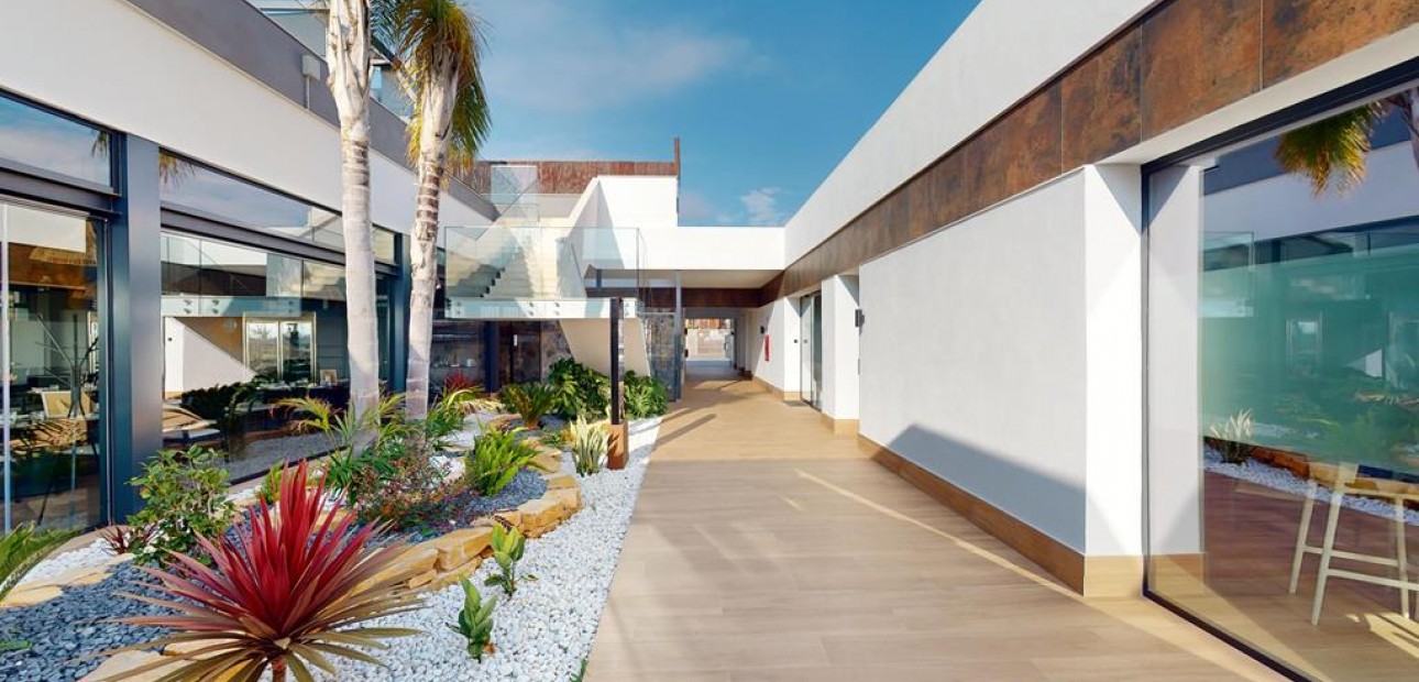 Herverkoop - Appartement / flat -
Santa Rosalia Lake and Life Resort