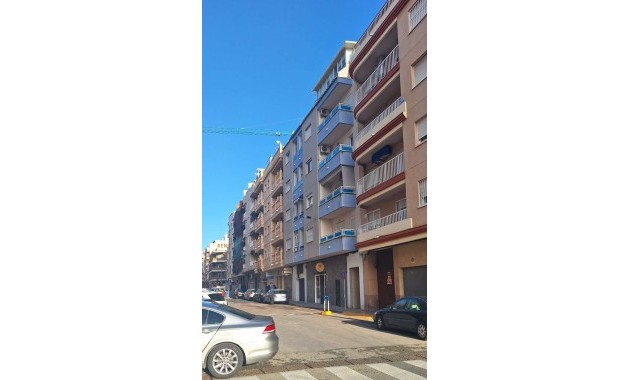 Herverkoop - Appartement / flat -
Torrevieja - El Acequión
