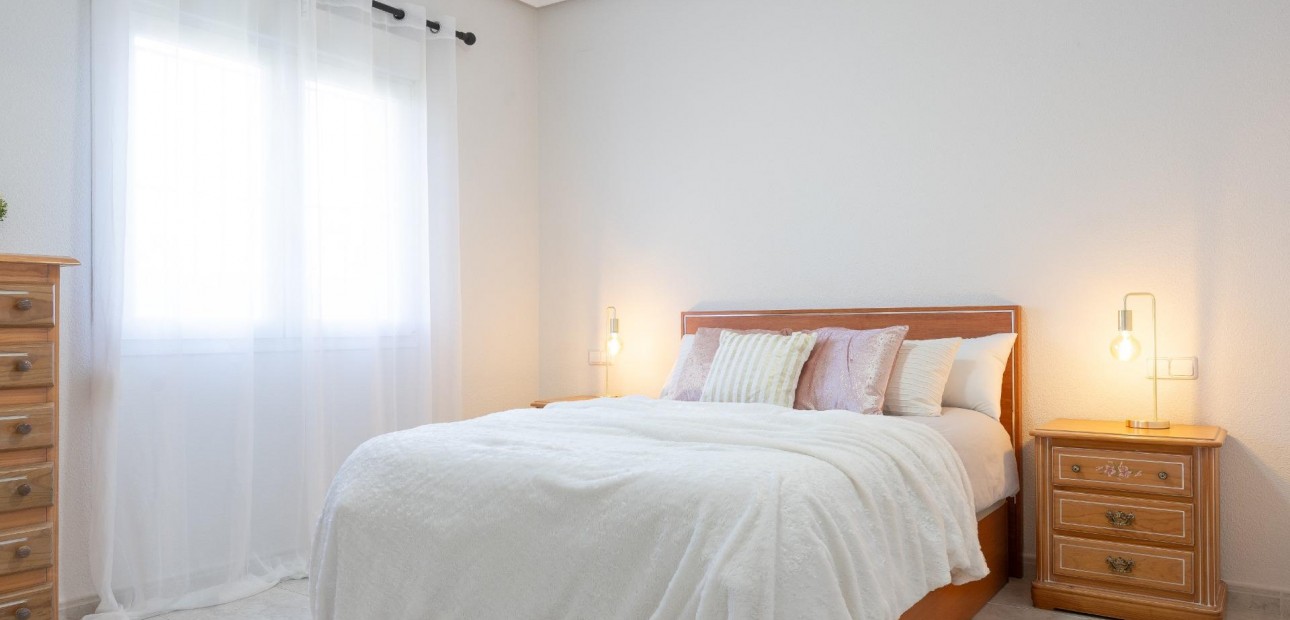 Venta - Villa -
Orihuela Costa - Playa Flamenca