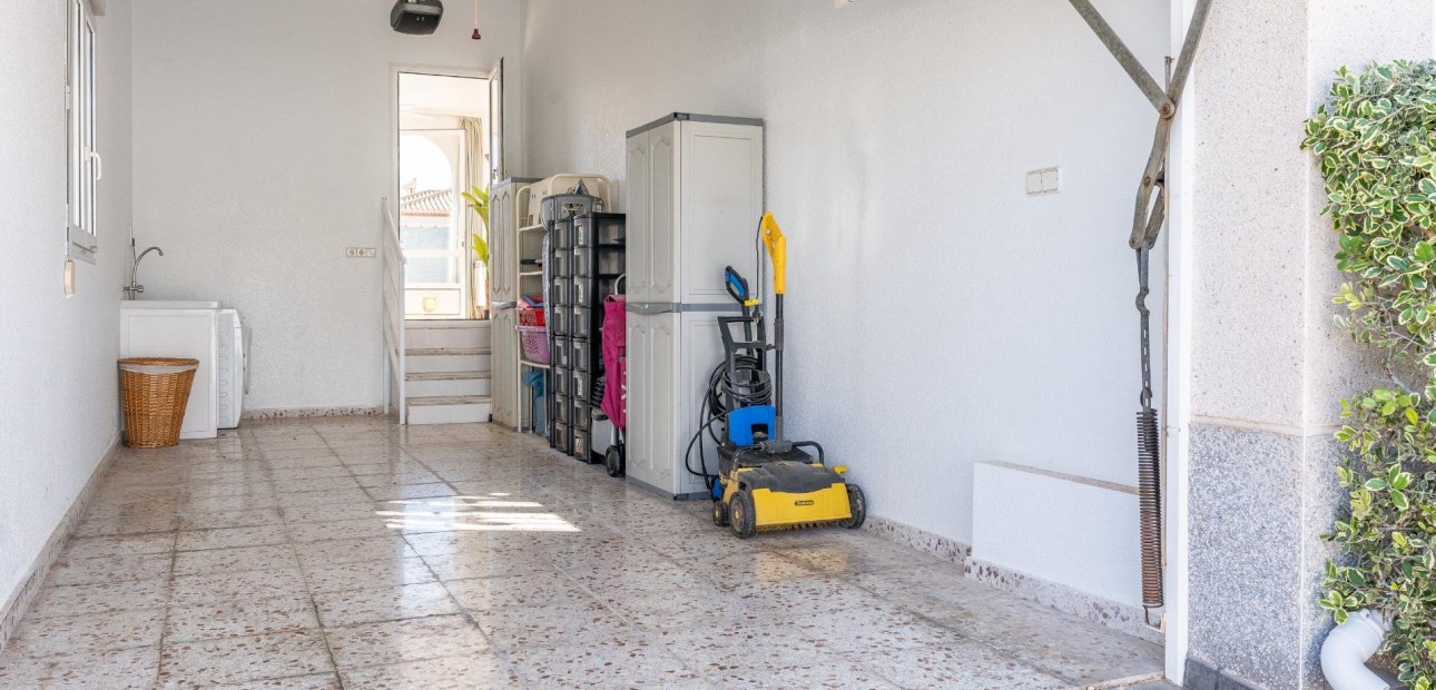 Venta - Villa -
Orihuela Costa - Playa Flamenca