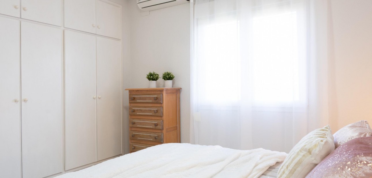 Venta - Villa -
Orihuela Costa - Playa Flamenca