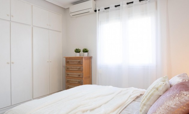 Venta - Villa -
Orihuela Costa - Playa Flamenca