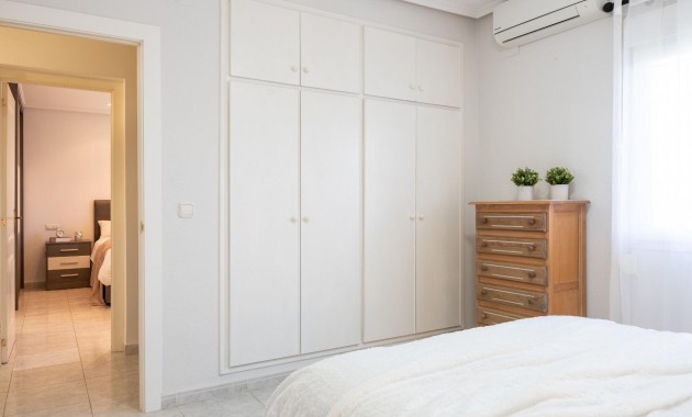 Venta - Villa -
Orihuela Costa - Playa Flamenca