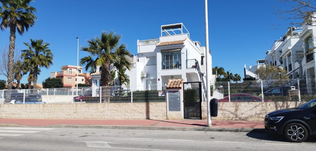Venta - Bungalow -
Torrevieja - Aguas Nuevas