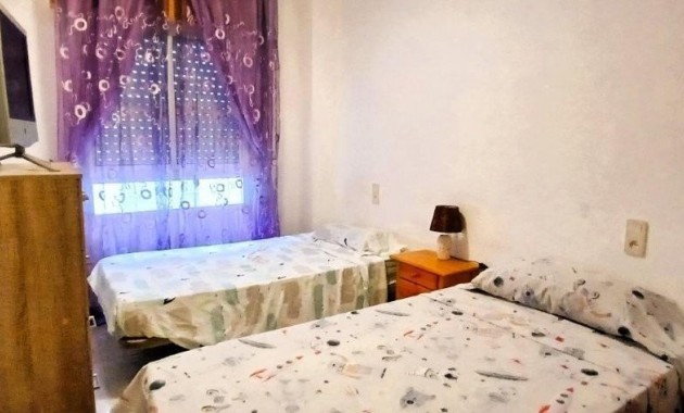 Herverkoop - Appartement / flat -
Torrevieja - Estacion de autobuses