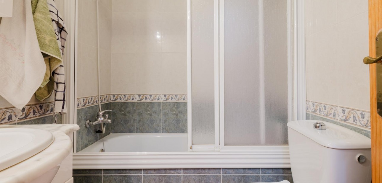 Herverkoop - Appartement / flat -
Torrevieja - Centro