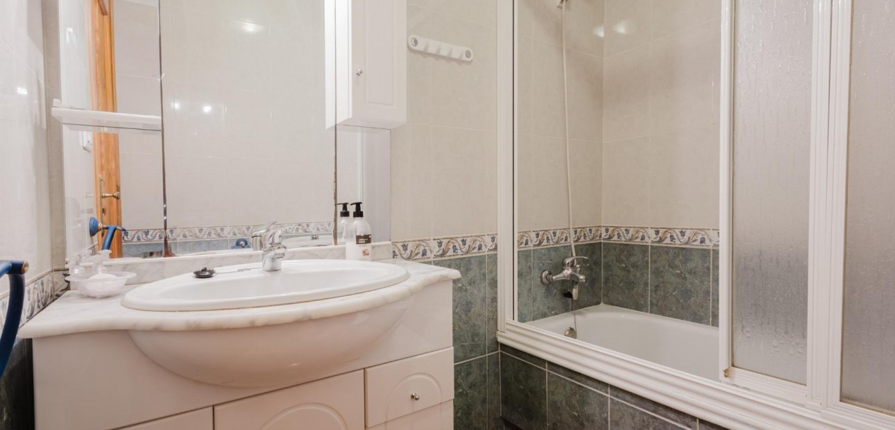 Herverkoop - Appartement / flat -
Torrevieja - Centro