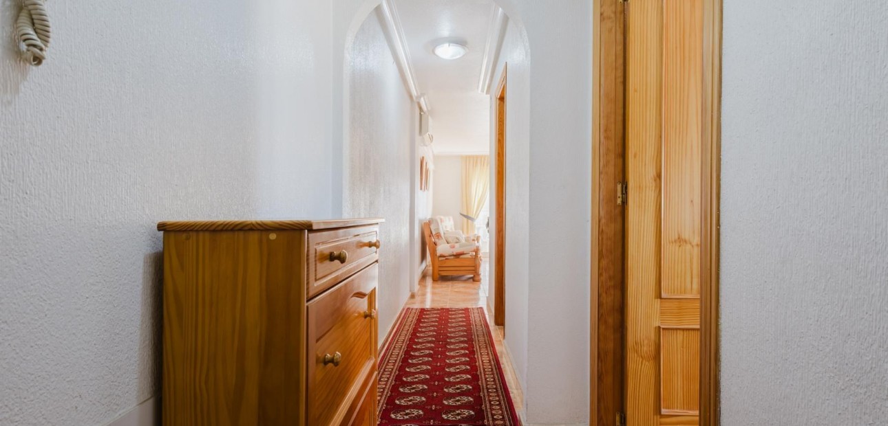 Herverkoop - Appartement / flat -
Torrevieja - Centro