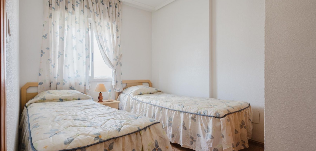 Herverkoop - Appartement / flat -
Torrevieja - Centro