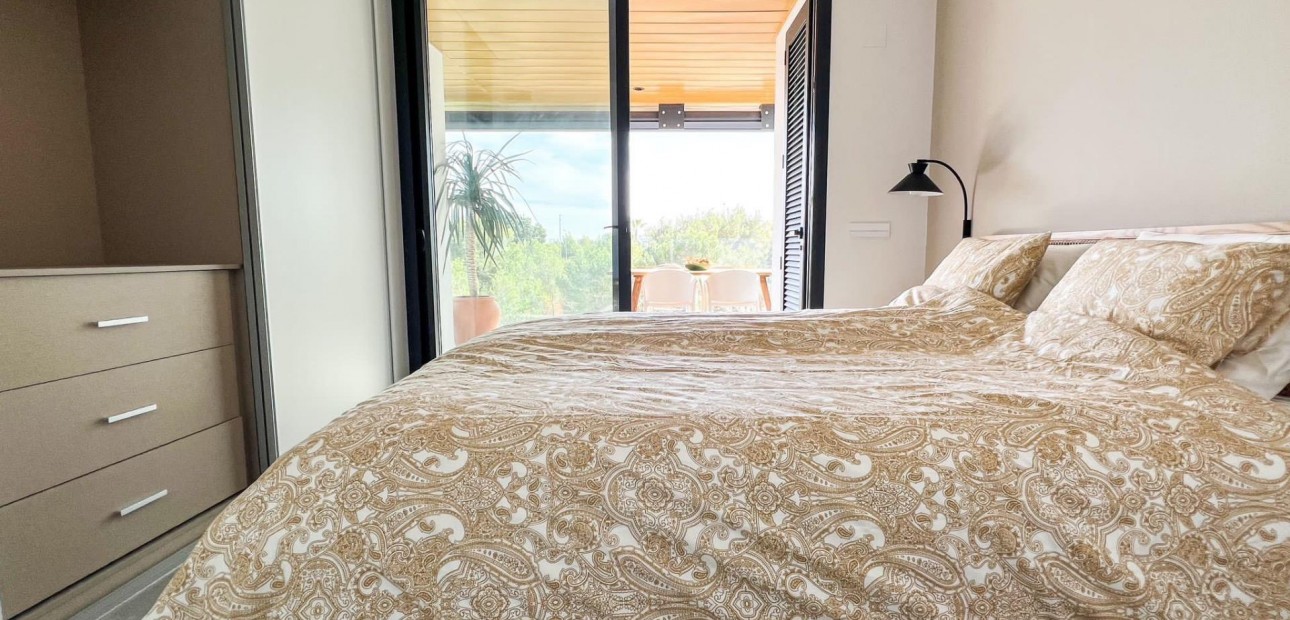 Venta - Apartamento / piso -
Orihuela - Las Colinas Golf