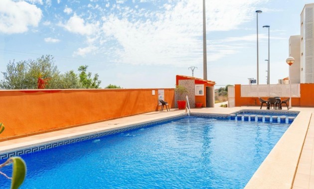 Venta - Terraced house -
Orihuela Costa - Villamartin