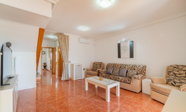 Venta - Terraced house -
Orihuela Costa - Villamartin