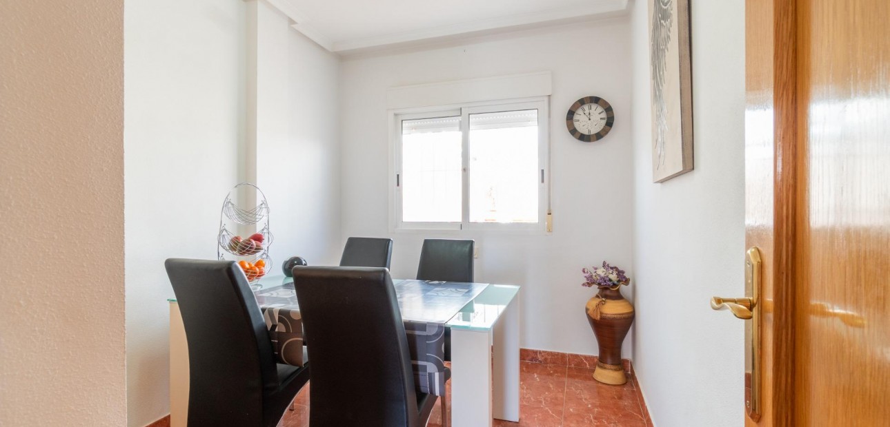 Venta - Terraced house -
Orihuela Costa - Villamartin
