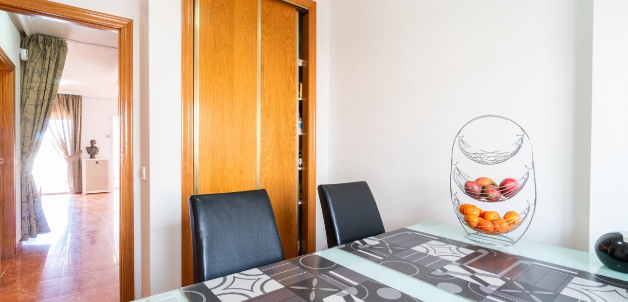 Venta - Terraced house -
Orihuela Costa - Villamartin