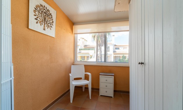 Venta - Terraced house -
Orihuela Costa - Villamartin