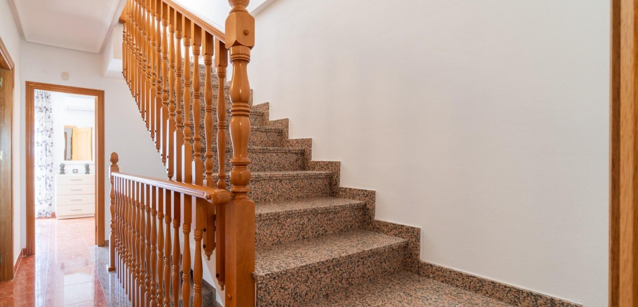 Venta - Terraced house -
Orihuela Costa - Villamartin