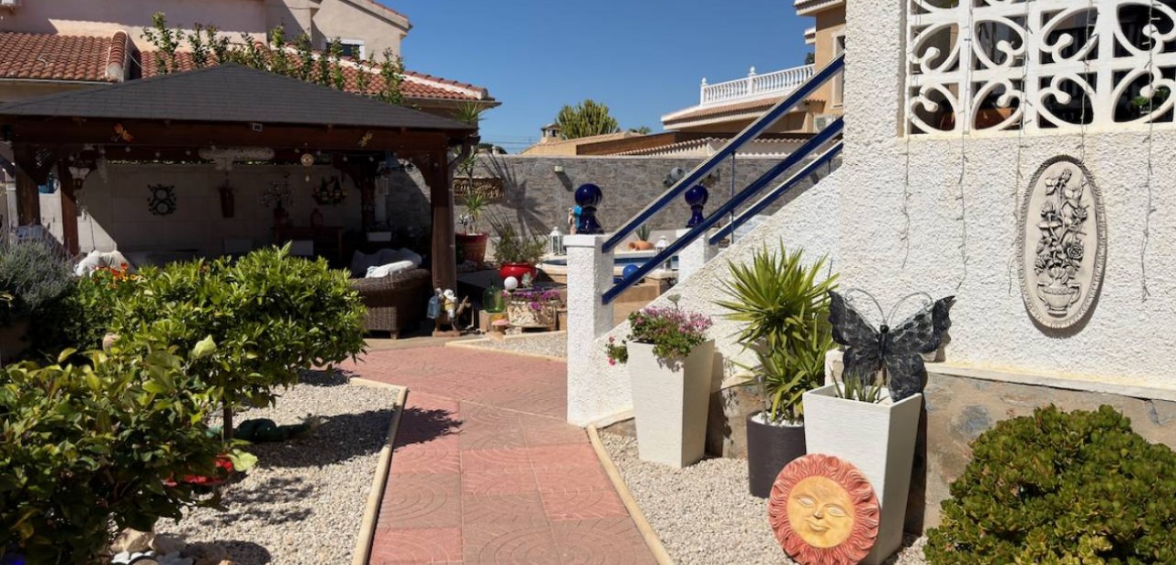 Venta - Villa -
Ciudad Quesada