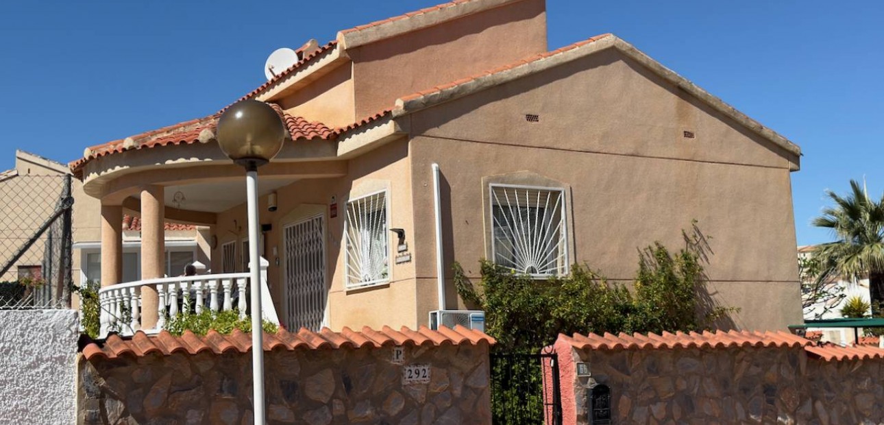 Venta - Villa -
Ciudad Quesada - Rojales