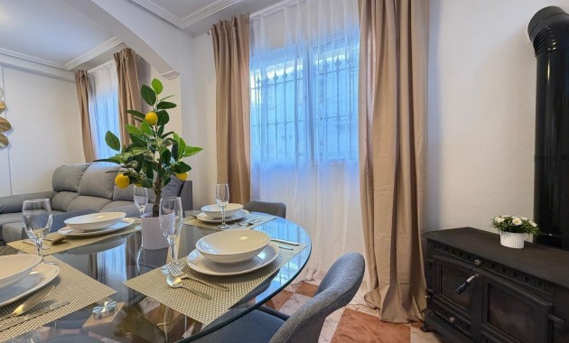 Venta - Terraced house -
Orihuela Costa - Las Filipinas