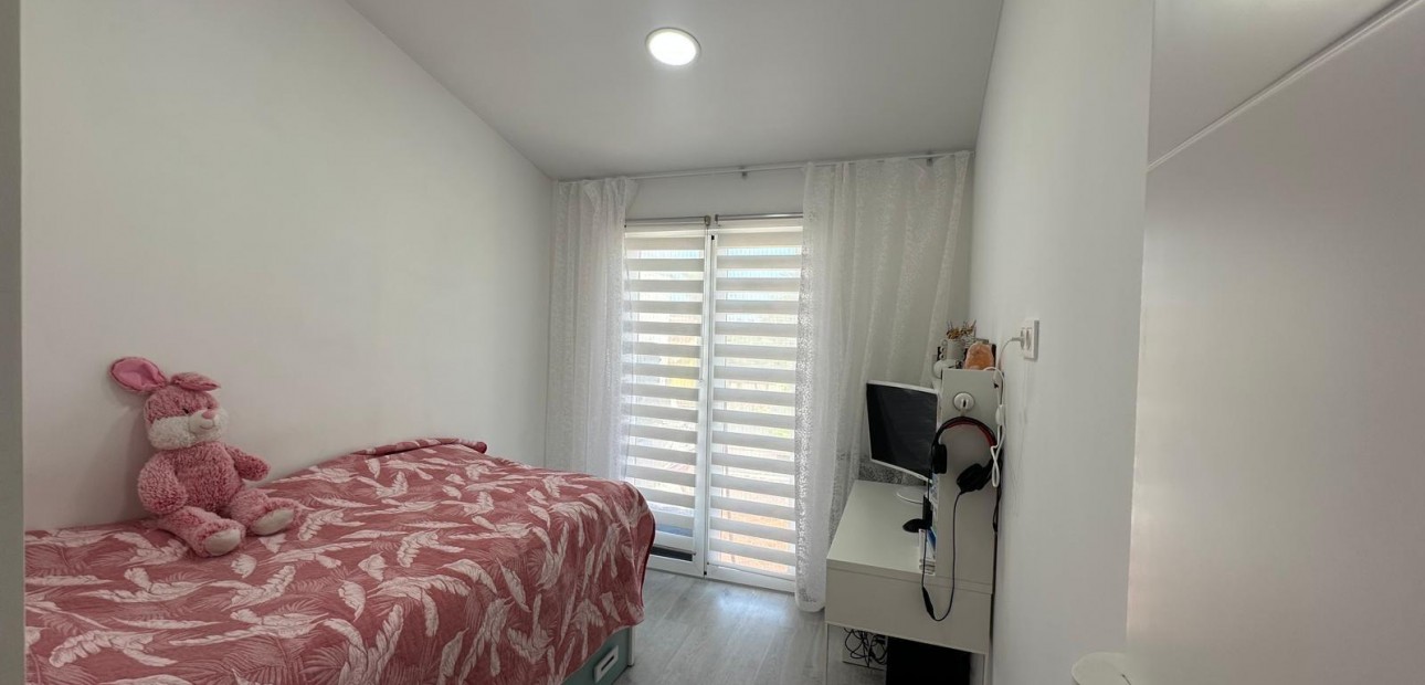 Venta - Bungalow -
Torrevieja - Playa del cura