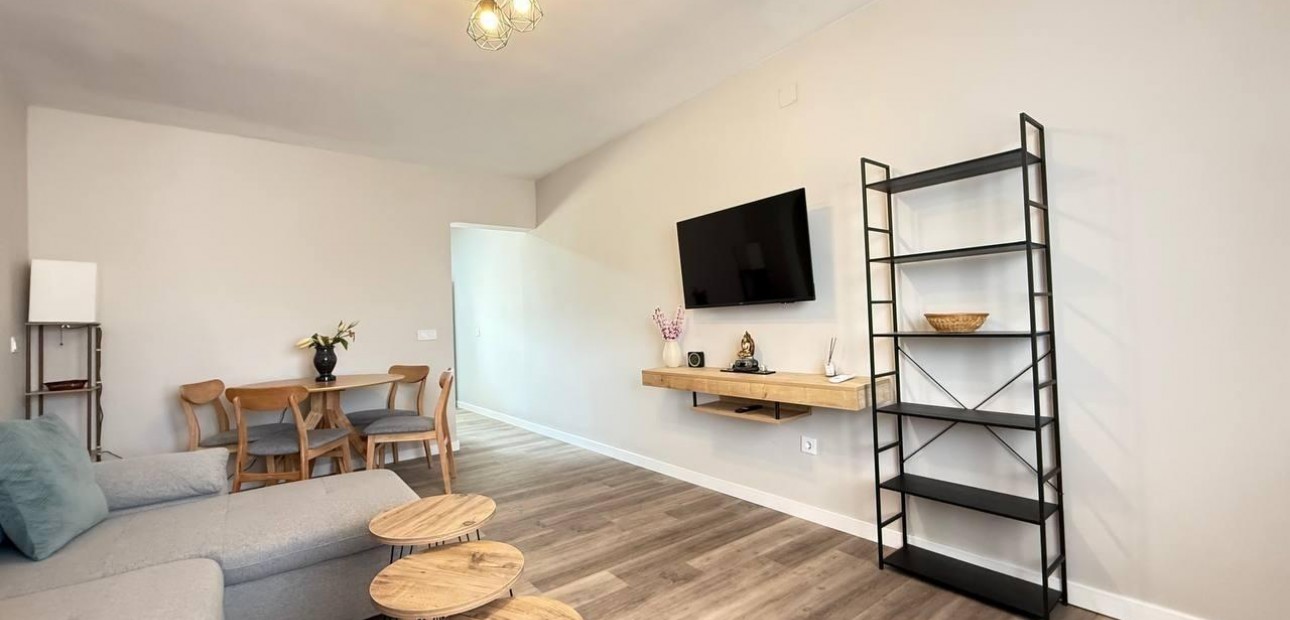 Venta - Bungalow -
Orihuela Costa - La Regia