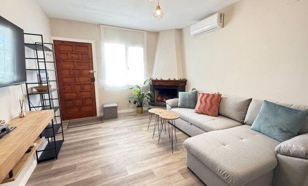 Venta - Bungalow -
Orihuela Costa - La Regia