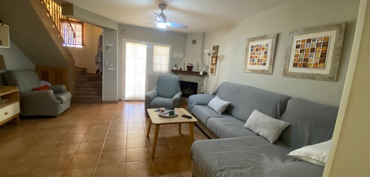 Venta - Terraced house -
Torrevieja - Playa de los Naufragos