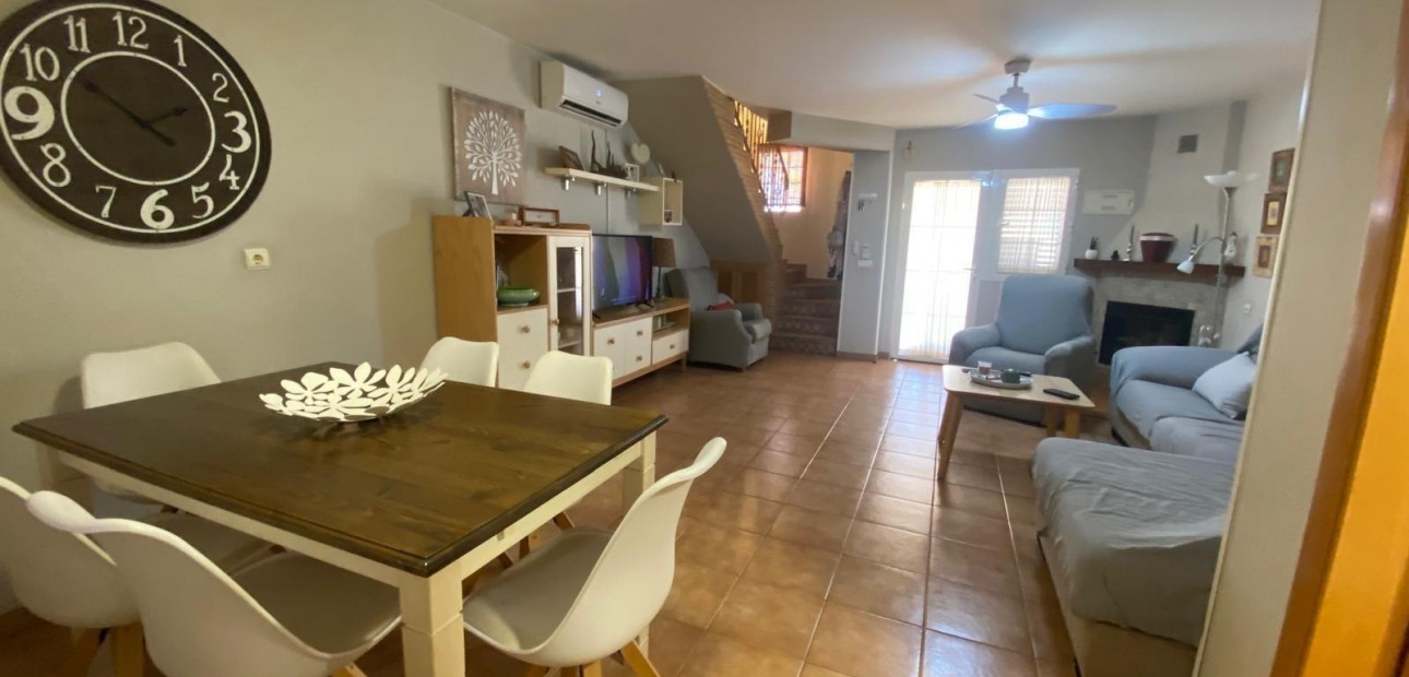 Venta - Terraced house -
Torrevieja - Playa de los Naufragos