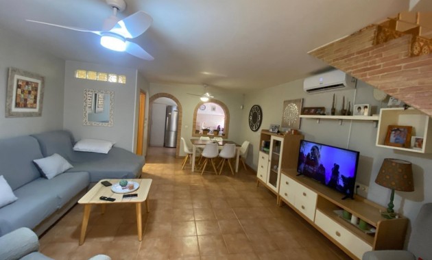 Venta - Terraced house -
Torrevieja - Playa de los Naufragos