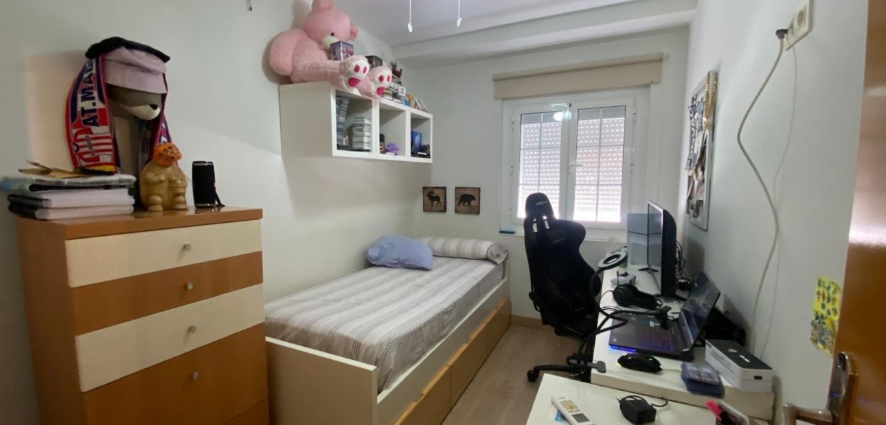 Venta - Terraced house -
Torrevieja - Playa de los Naufragos