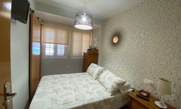 Venta - Terraced house -
Torrevieja - Playa de los Naufragos