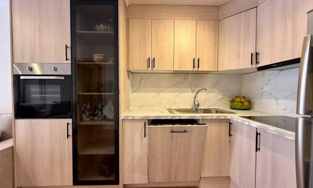 Venta - Apartamento / piso -
Torrevieja - Estacion de autobuses