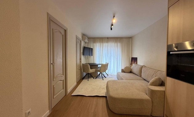 Venta - Apartamento / piso -
Torrevieja - Estacion de autobuses