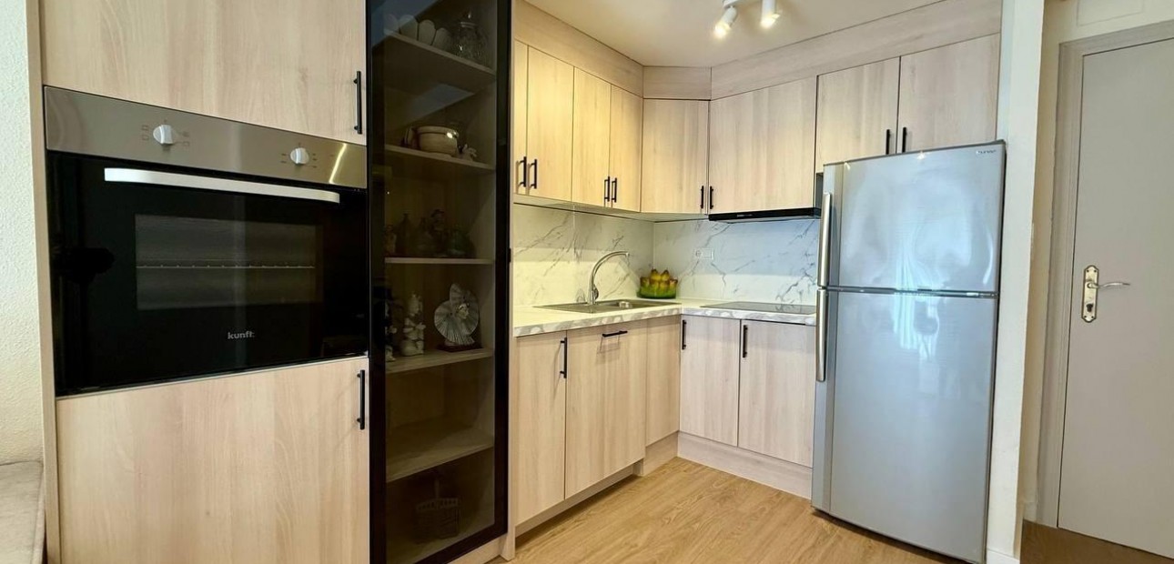 Venta - Apartamento / piso -
Torrevieja - Estacion de autobuses