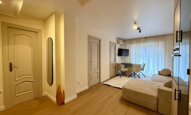 Venta - Apartamento / piso -
Torrevieja - Estacion de autobuses