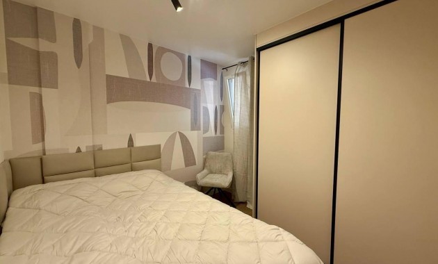 Venta - Apartamento / piso -
Torrevieja - Estacion de autobuses