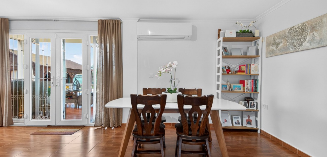 Sale - Finca -
Albatera